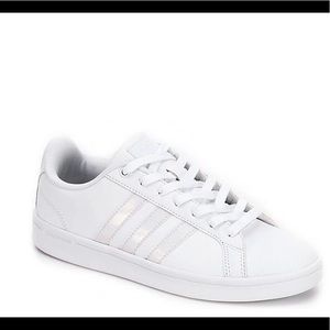 Adidas Womens Advantage Striped Shoes